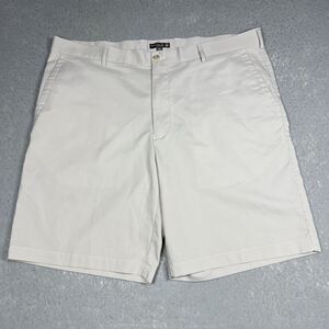 Peter Millar Crown Sport Shorts Men’s 40 Beige Striped Golfing Performance Chino